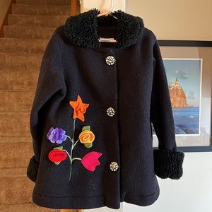 Ali Mac black purple red pink purple orange yellow flower jeweled button 6X